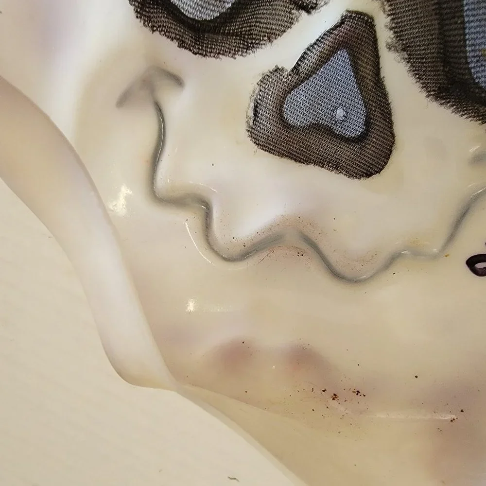Easter Unlimited Inc mask Ghost Face Wavy Smile Mouth (signed capital letters)
